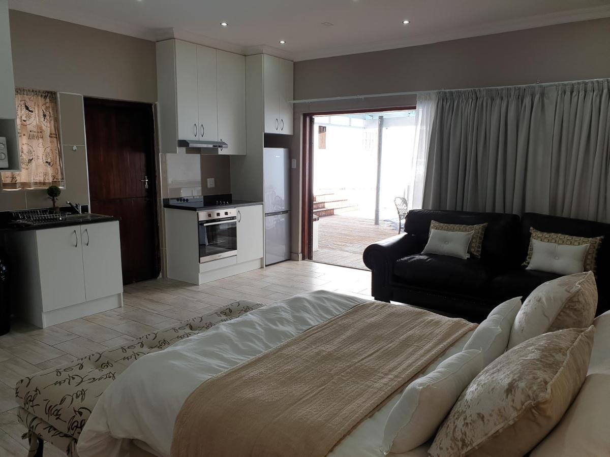 Pongola Road Self Catering Accommodation Uitenhage Экстерьер фото