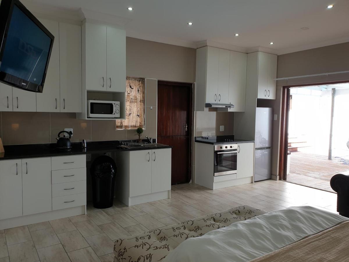 Pongola Road Self Catering Accommodation Uitenhage Экстерьер фото