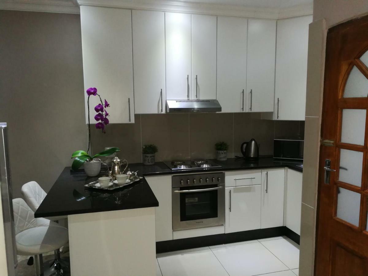 Pongola Road Self Catering Accommodation Uitenhage Экстерьер фото