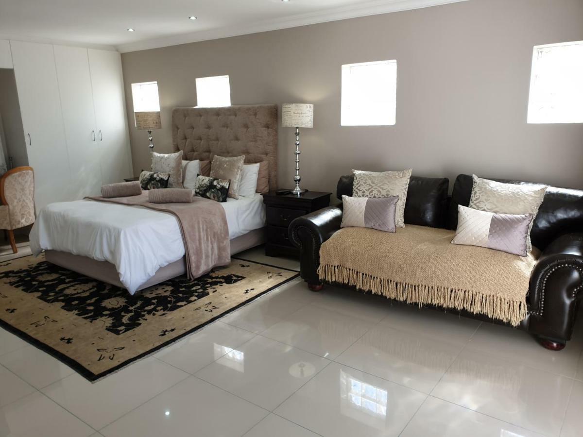 Pongola Road Self Catering Accommodation Uitenhage Экстерьер фото