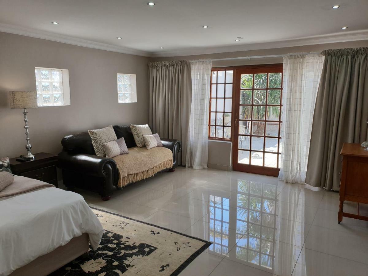 Pongola Road Self Catering Accommodation Uitenhage Экстерьер фото