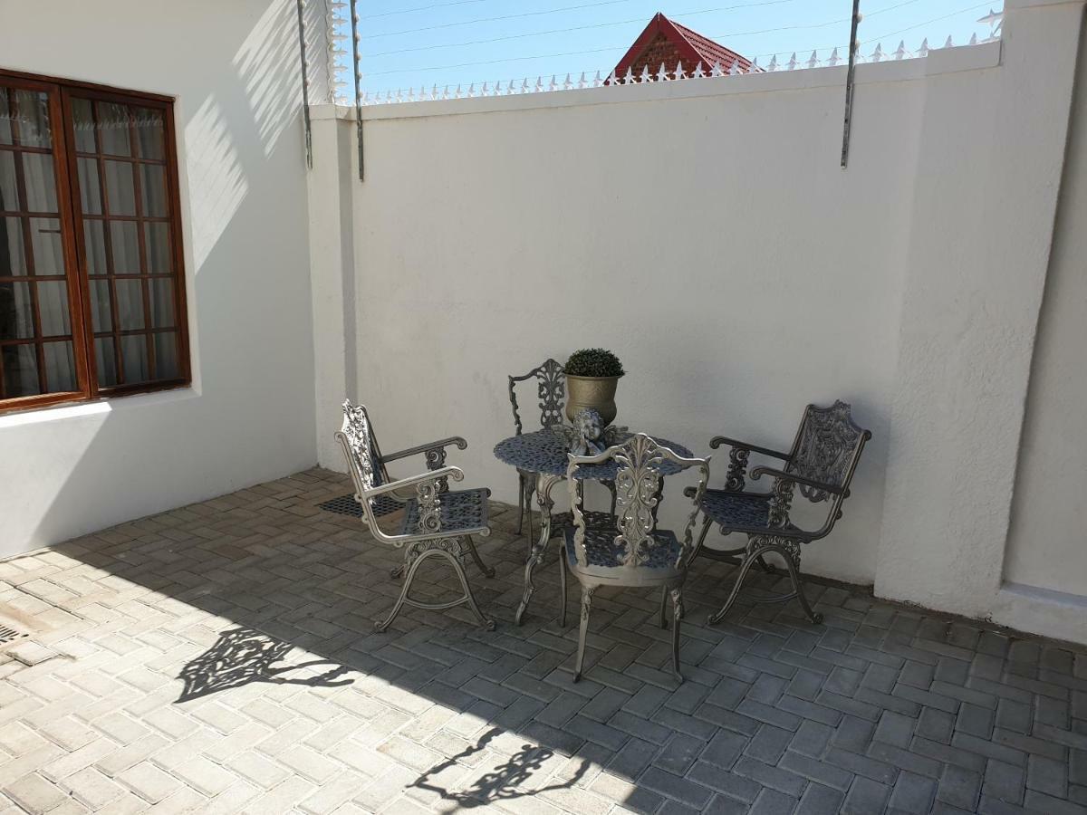 Pongola Road Self Catering Accommodation Uitenhage Экстерьер фото