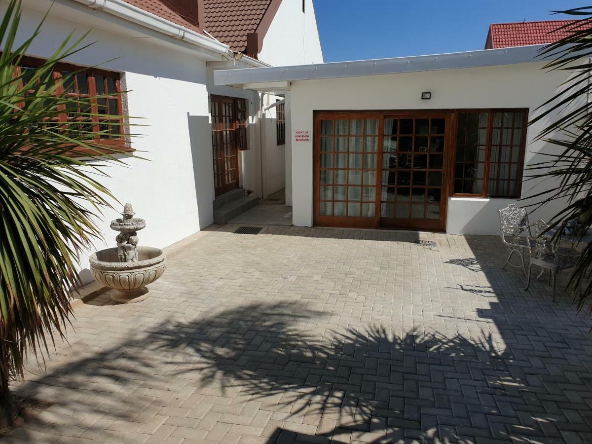 Pongola Road Self Catering Accommodation Uitenhage Экстерьер фото