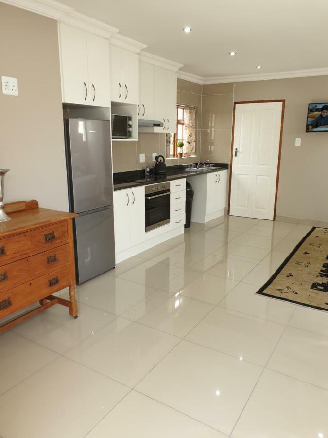 Pongola Road Self Catering Accommodation Uitenhage Экстерьер фото